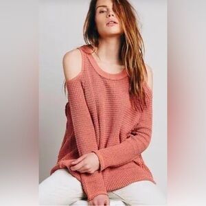 Free People sunrise/sunset cold shoulder sweater. EUC size L